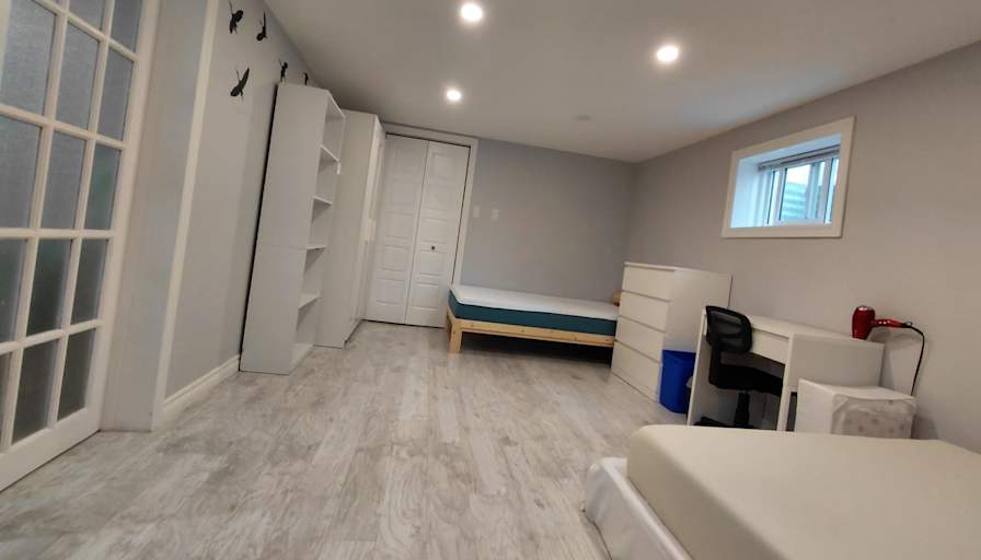 Niveen's room