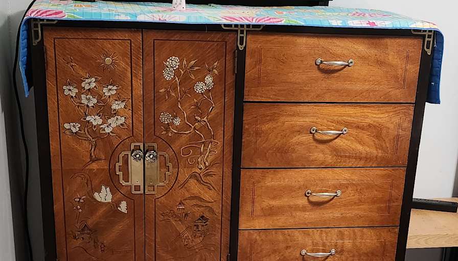 Nina Ellmore's room