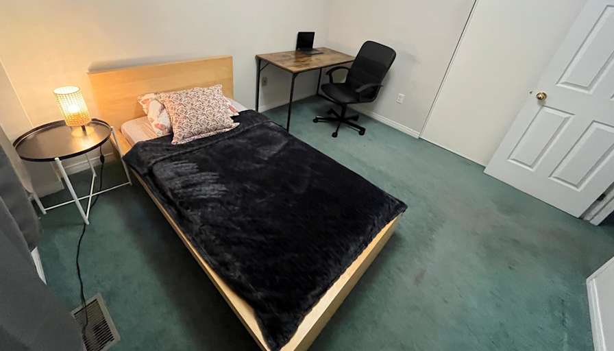 Vic's room