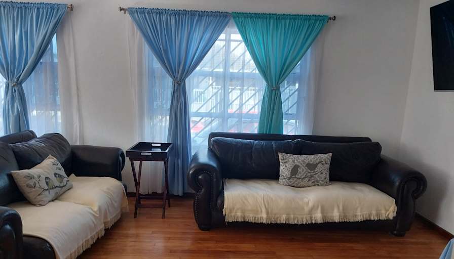 Michelle Williams's room