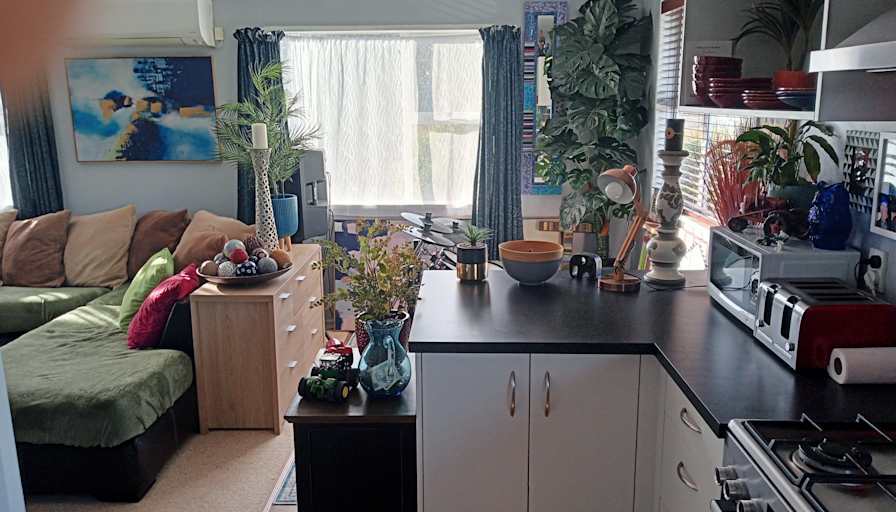 JEREMY's room