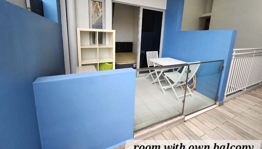 Phyu's room