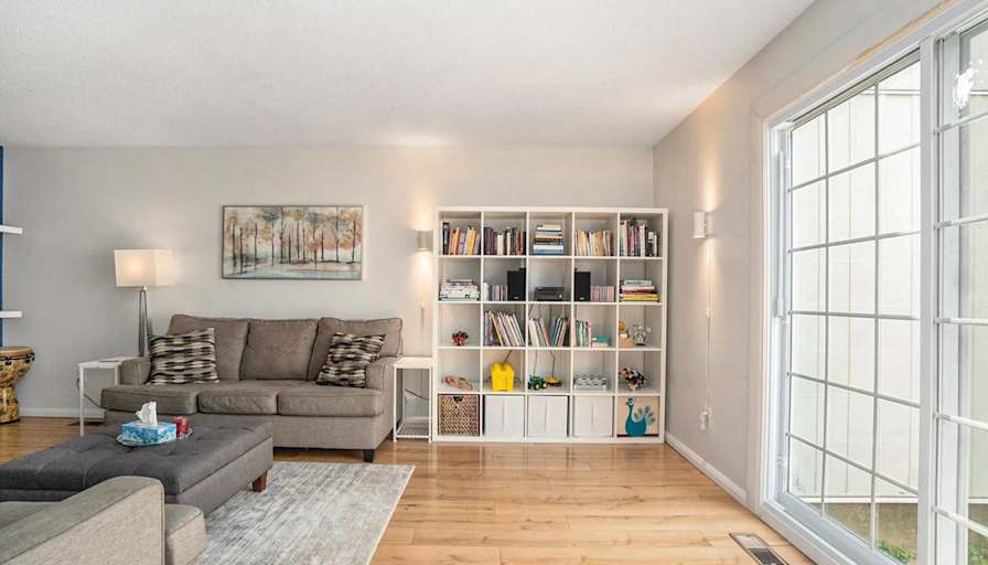 Chris Saracino's room