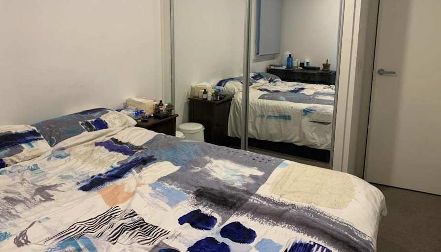 Room For Rent's room