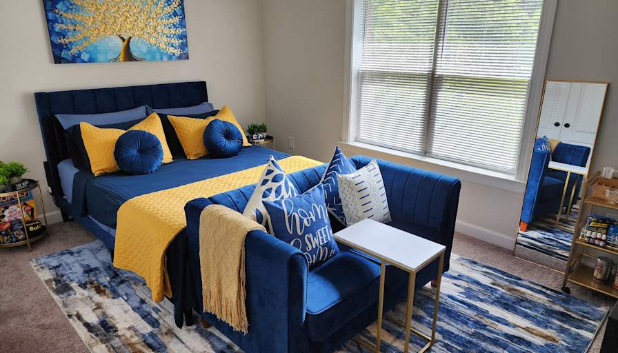Hivemind's room