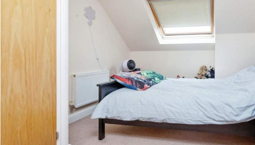 Dunsi's room