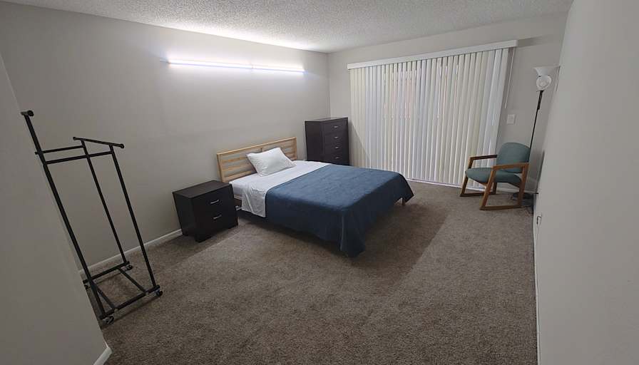 Fanis's room