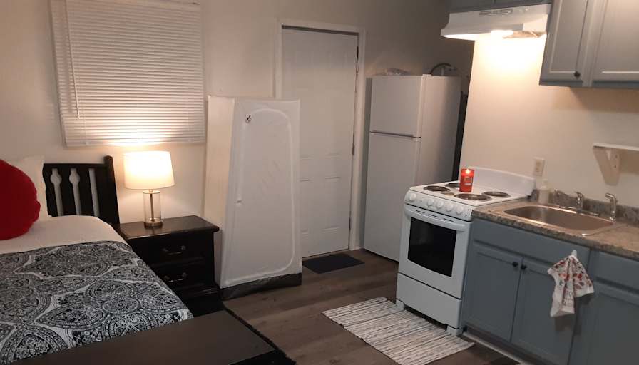 CL&C Property Management and Consulting's room