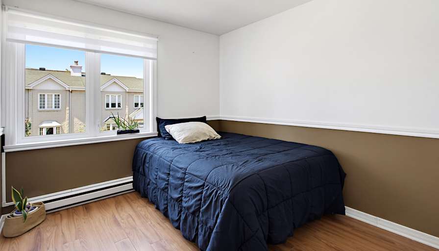 Brenda Porter's room