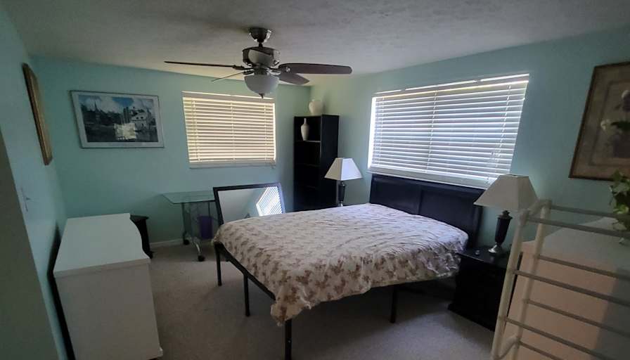 Jessalyn's room