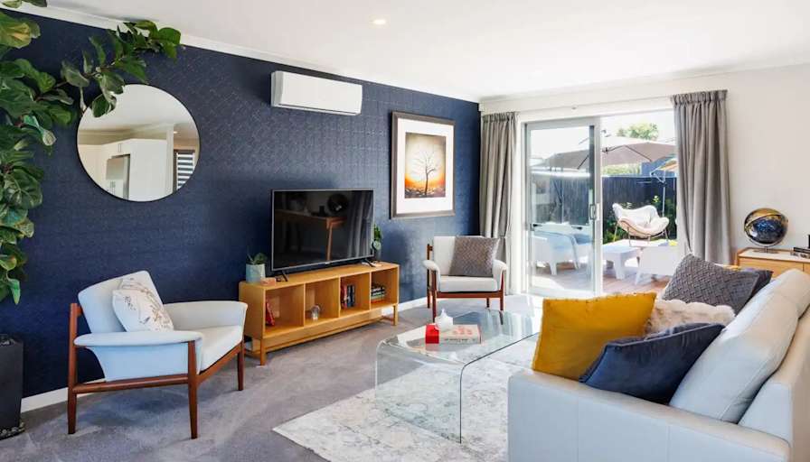 Guy's room