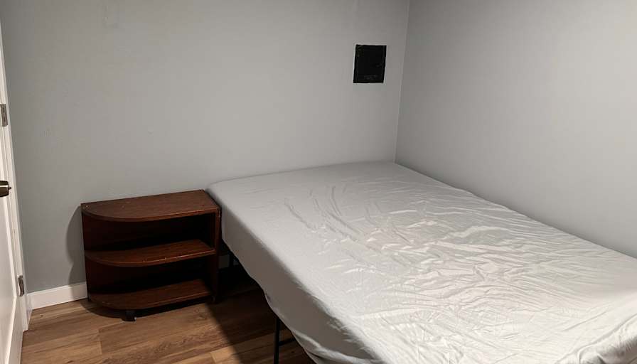 Tam's room