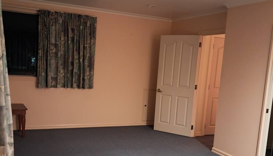Samantha Palmer's room