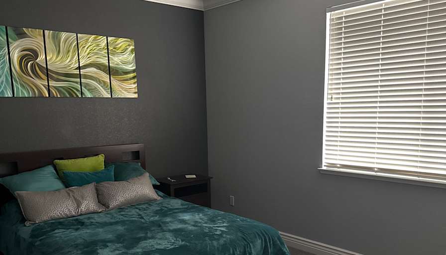 Tinna's room