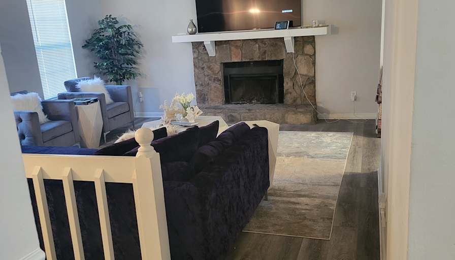 DIAMOND's room