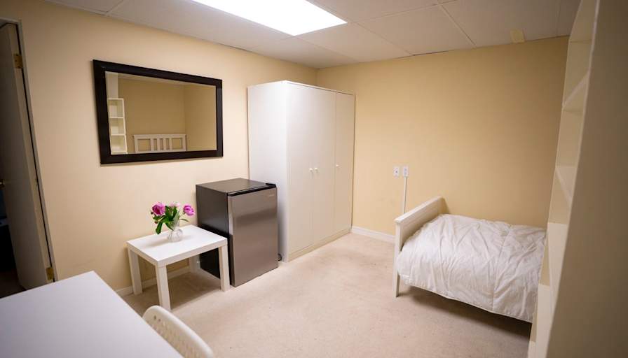 Elham's room