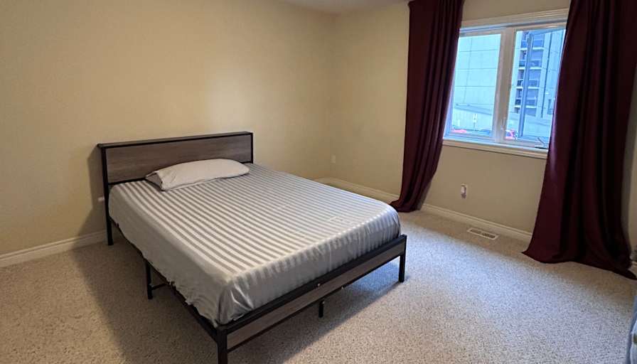 Uberra's room