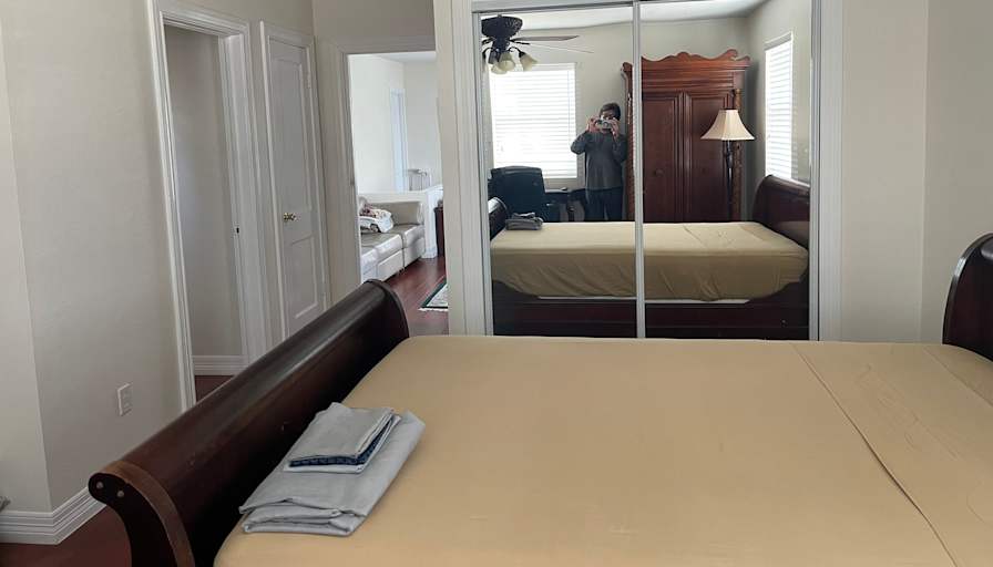 Salvador's room