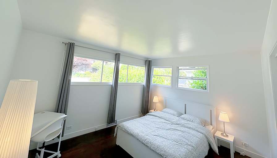 Shirin's room
