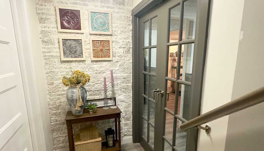 Nima Paul's room