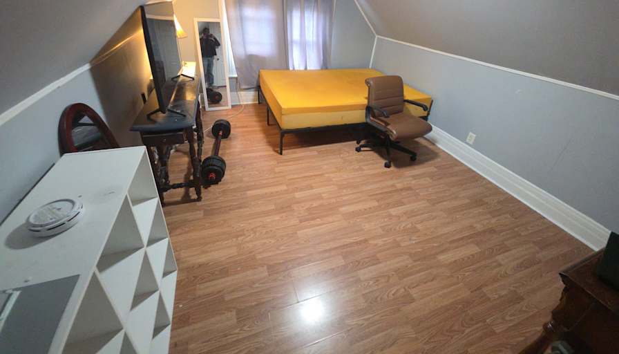 Ivan Zamora's room