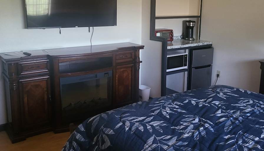 Robert DiPrimio's room