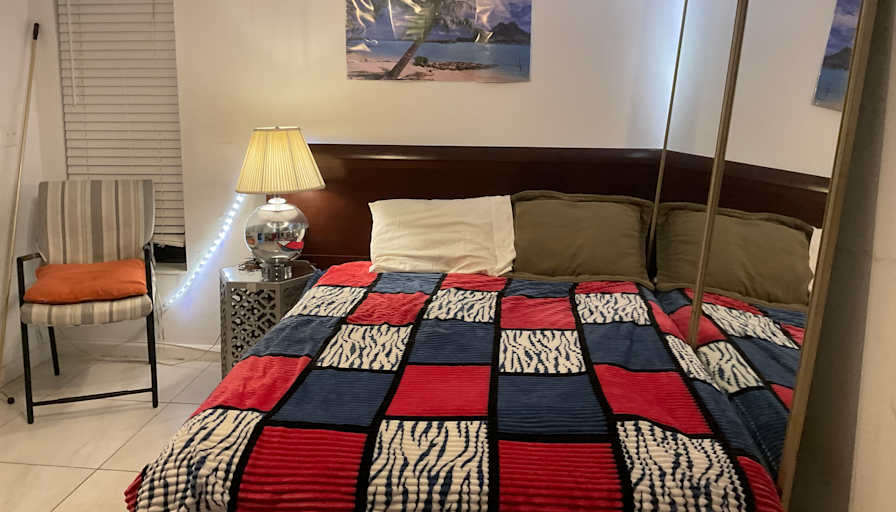 Engad's room