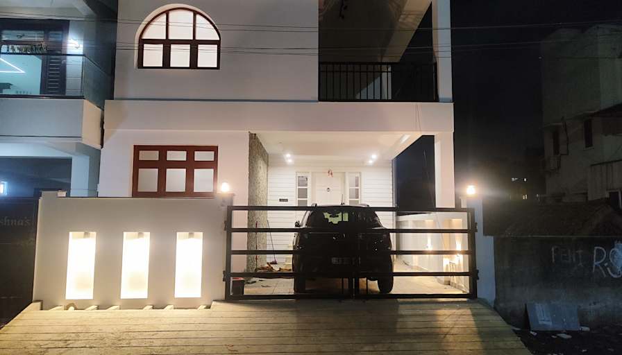 Saravanakumar N's room