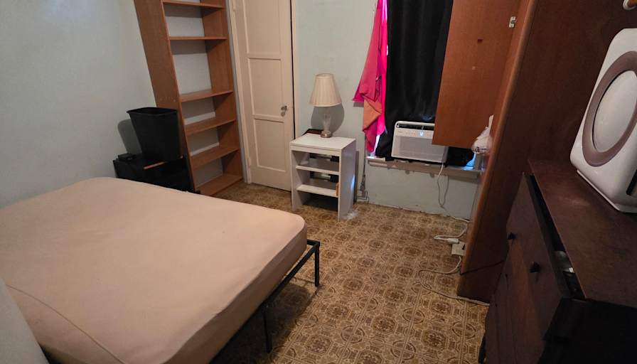 john's room