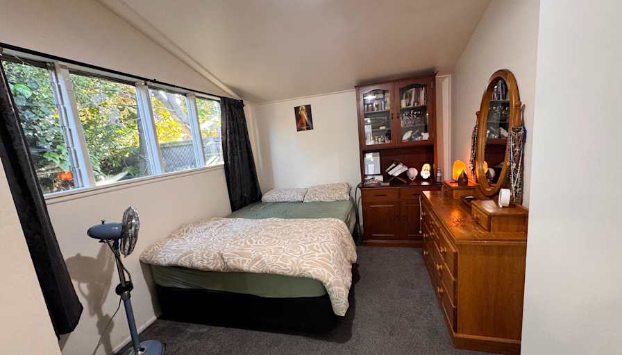 Roy Abraham's room