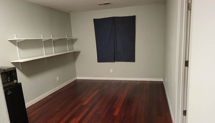 Ellen's room