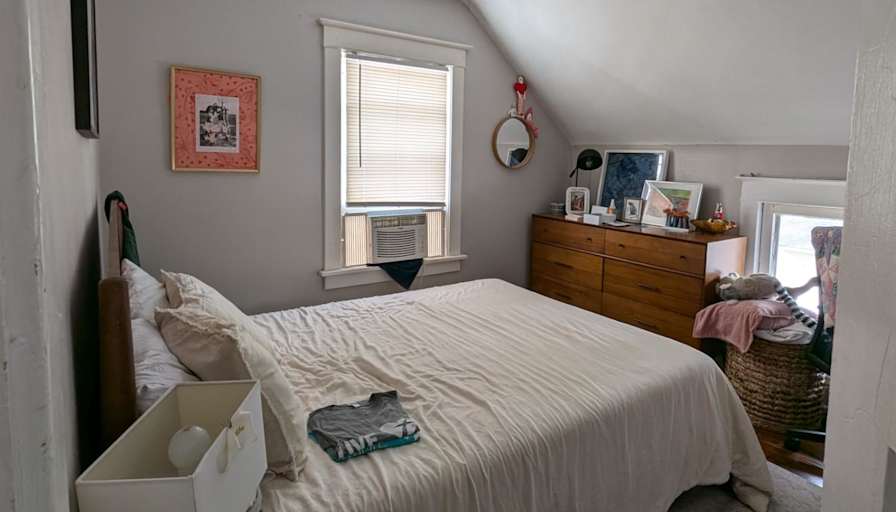 Lenny's room