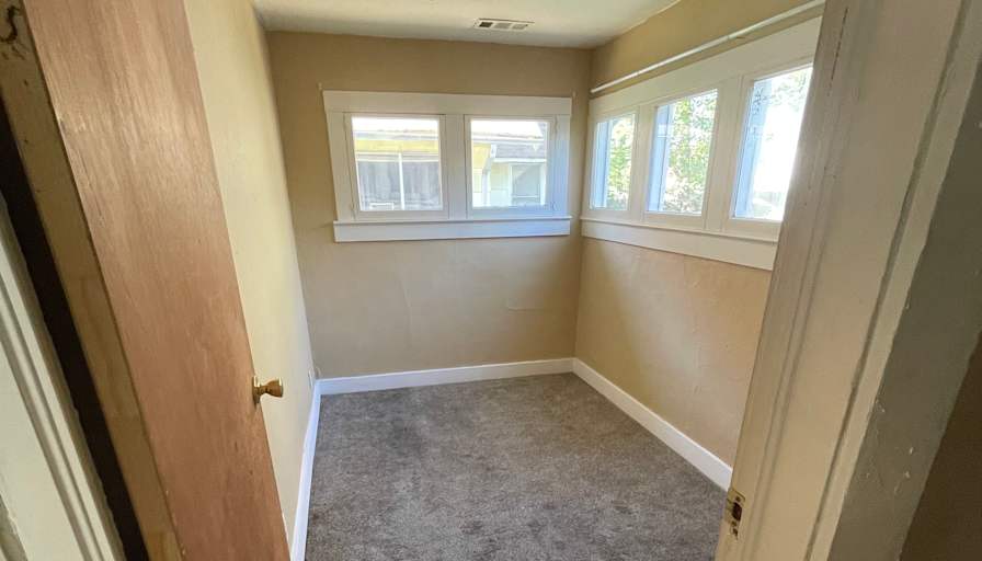 Max's room