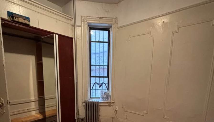 Kaitlyn's room