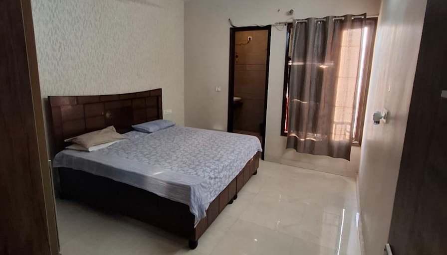 Sakshi's room
