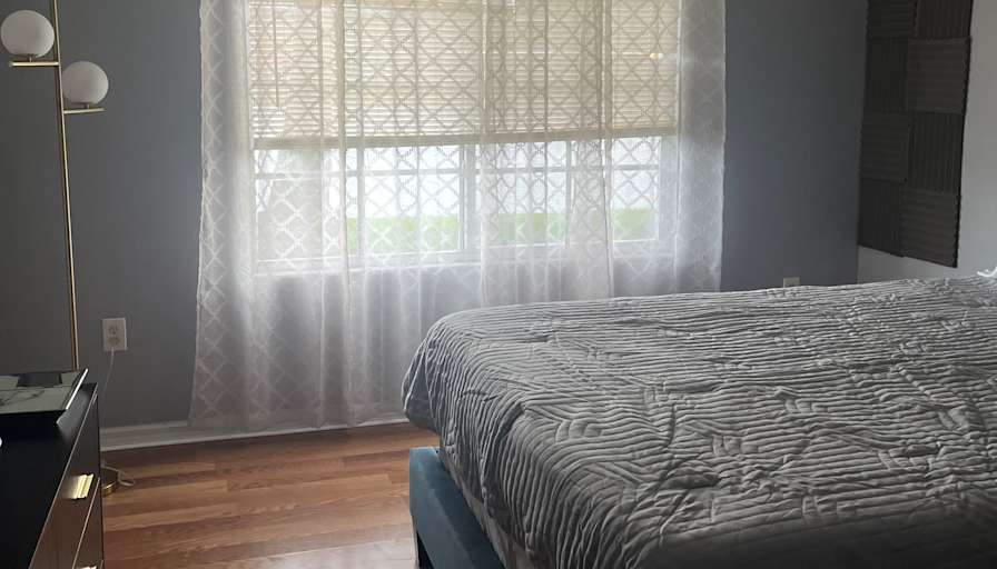 Debra Thomas's room