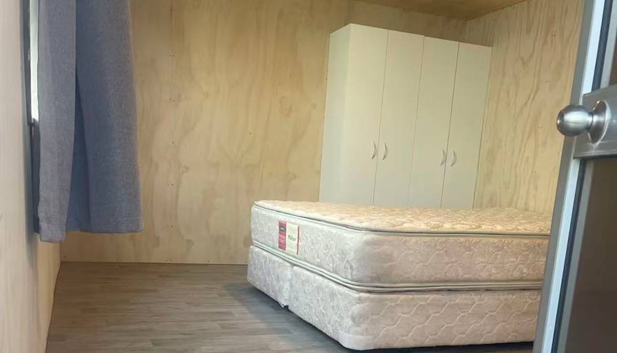 paul's room