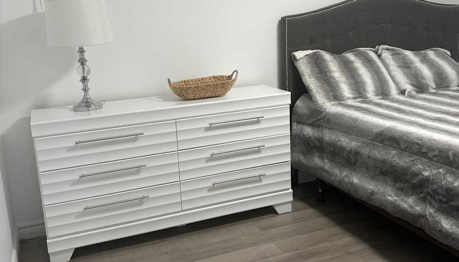 Galati's room