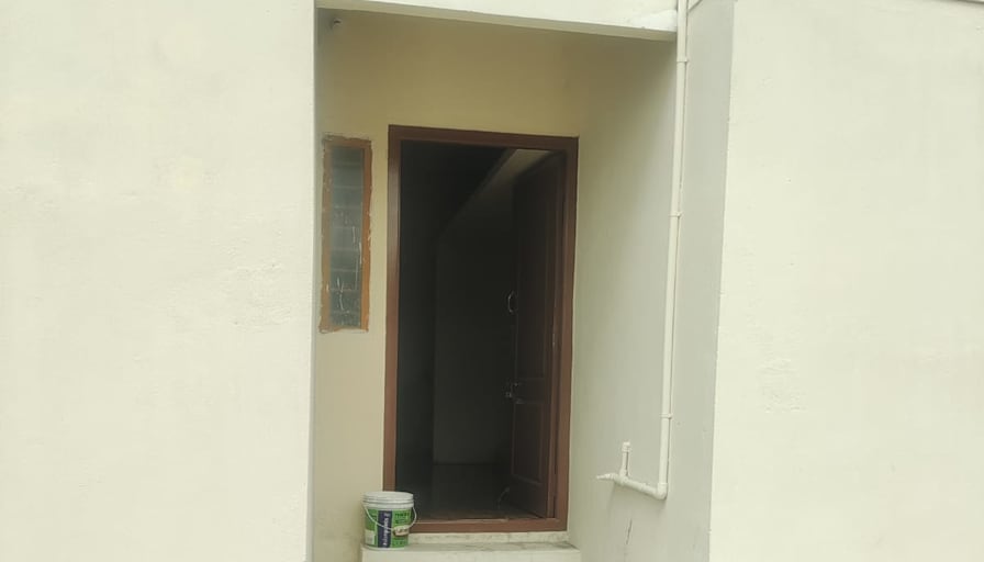 Nishok's room