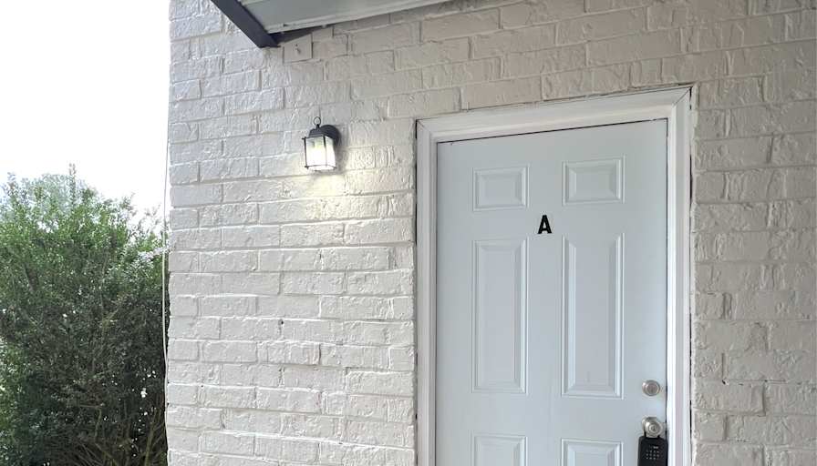 Alcove Rooms's room