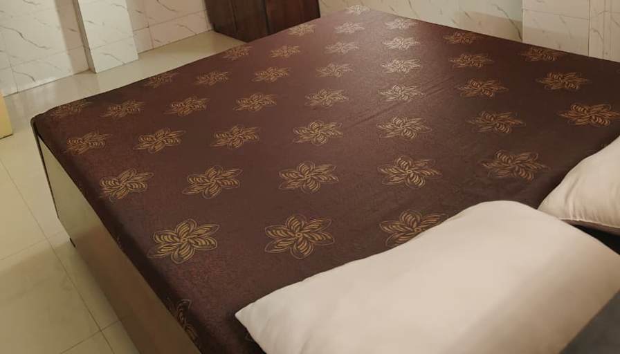Vedanshi Shah's room