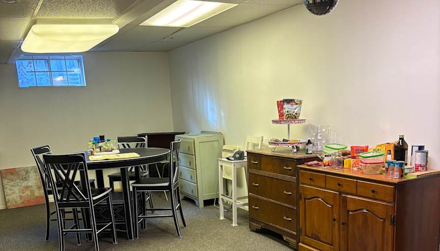 Darlene's room