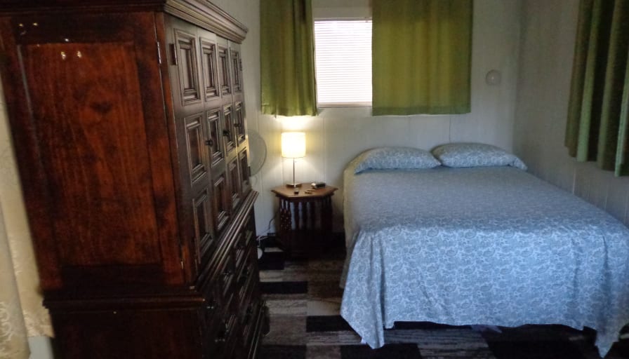 Lenny's room