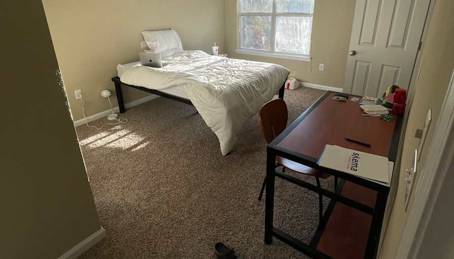 Louis's room