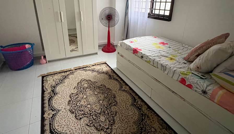 Juwita's room