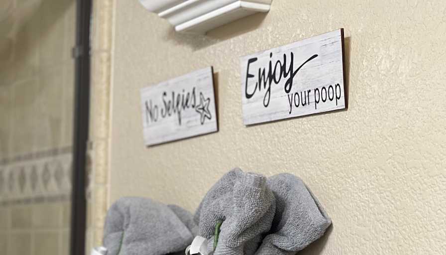 Aisha's room