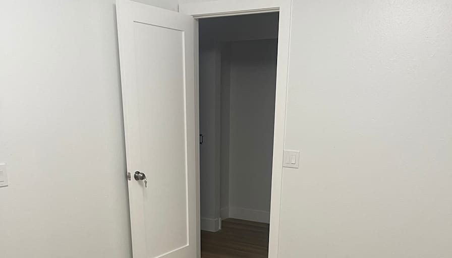 Mayra  A's room