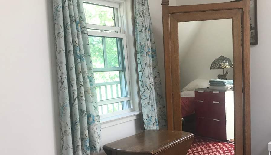 Prescott's room