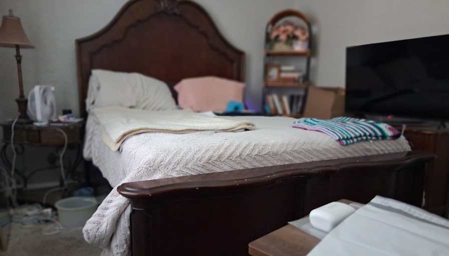 Glenda's room