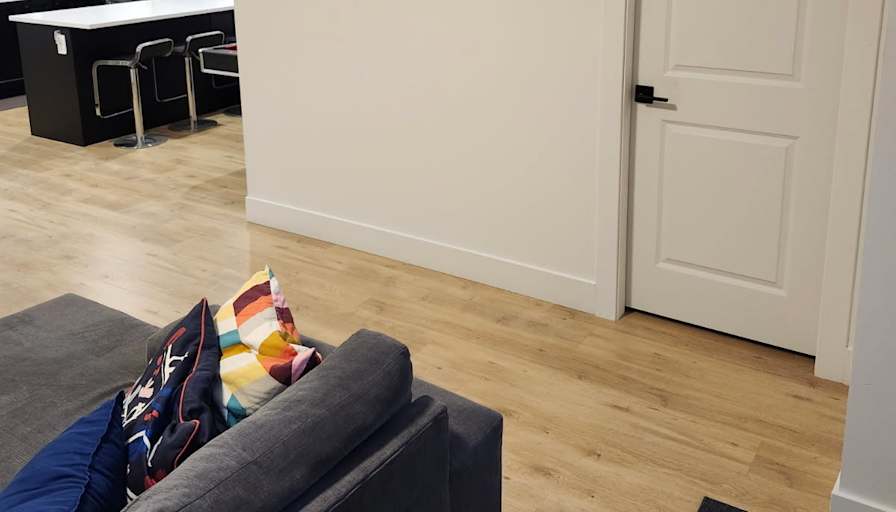 South Surrey - Grandview Heights's room
